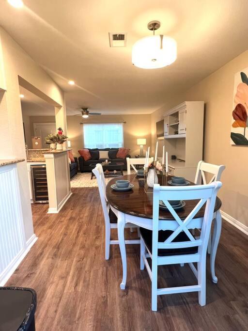 Lovely 2 Bedroom/2 Bath Houston, Heights/Galleria 외부 사진